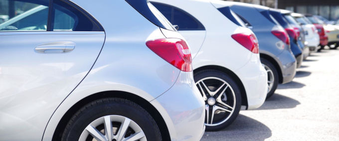 Le mandataire auto est également appelé courtier ou encore importateur automobile.