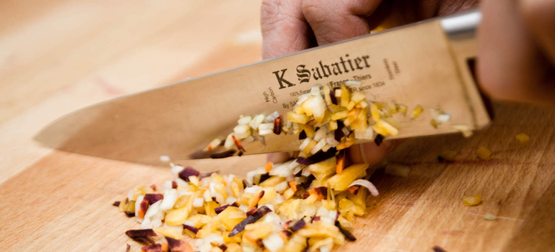 Sabatier, le savoir faire des artisans de Thiers, près de Lyon